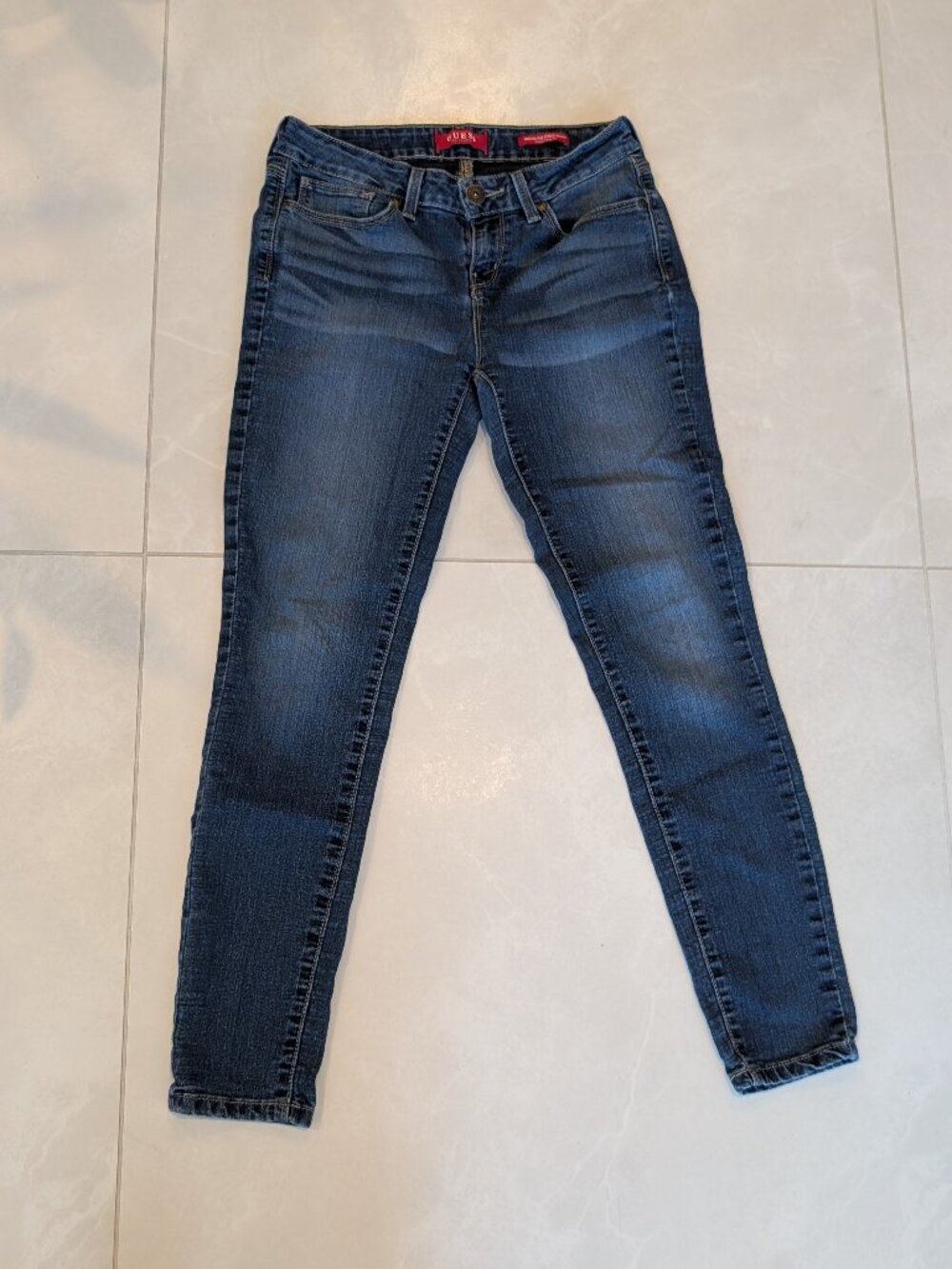 GUESS Sienna Curvy Fit Medium Rise Skinny Jeans Dark Wash Women's Size 28